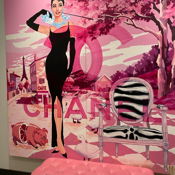 Meet your Posher, Erin - Picture 1 of 1